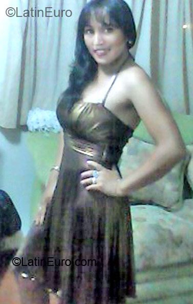 Date this voluptuous Peru girl YESICA from Lima PE592