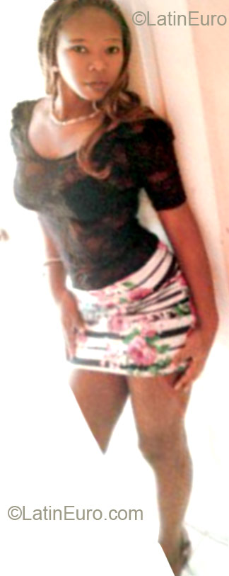 Date this georgeous Honduras girl Ingrid from La Ceiba HN681