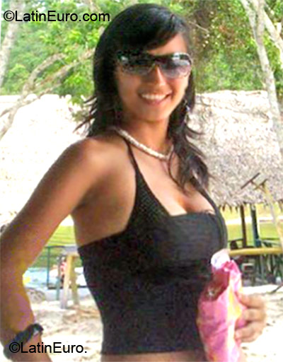 Date this athletic Peru girl Atenea from Lima PE706