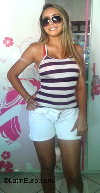 Date this hard body Brazil girl Marcia Maria from Bernardo Do Mearim BR6905