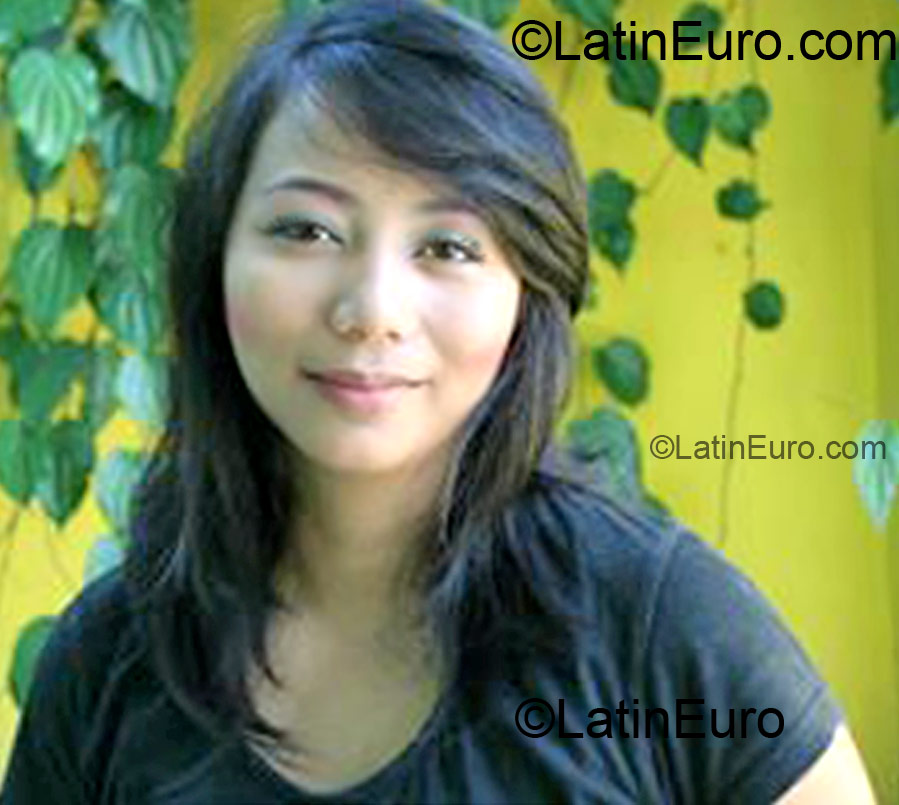 Date this georgeous Philippines girl Ciara from Leyte PH491