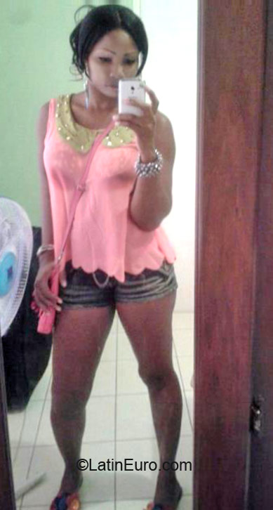 Date this athletic Jamaica girl Melrose from Kingston JM594