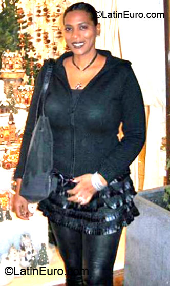 Date this foxy Brazil girl Marcia from Salvador BR7031