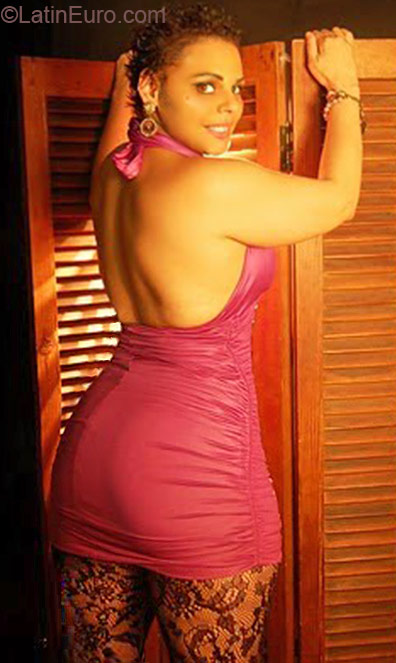 Date this gorgeous Brazil girl Angela Maria from Sao Paulo BR7067