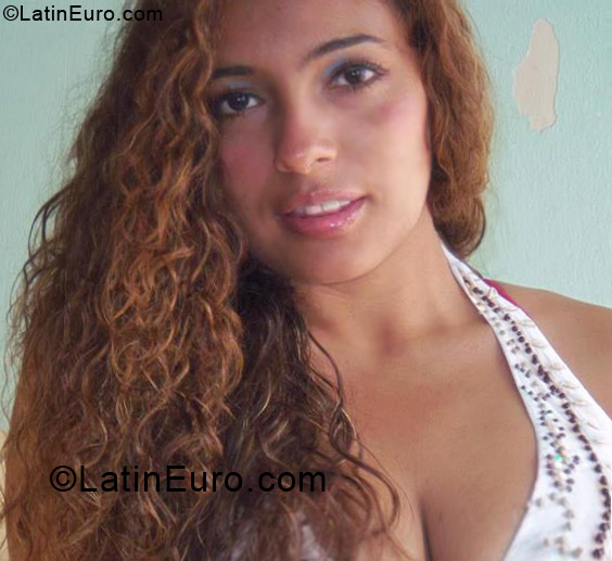 Date this stunning Peru girl Grace from Lima PE784