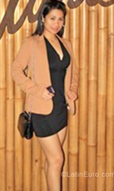 Date this georgeous United Arab Emirates girl Ruby from Baguio City -Philippines PH515