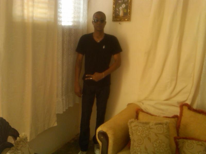 Date this nice looking Dominican Republic man Tonny from La Romana DO12680