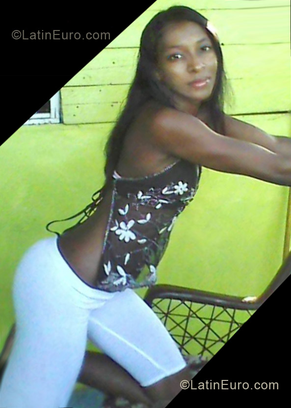 Date this happy Dominican Republic girl Alkalis from Puerto Plata DO12750