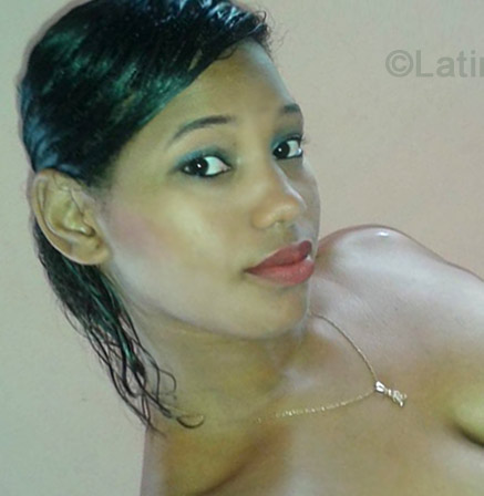 Date this passionate Brazil girl Aline from Salvador BR7265