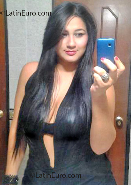 Date this young Colombia girl Sue from Barranquilla CO15163