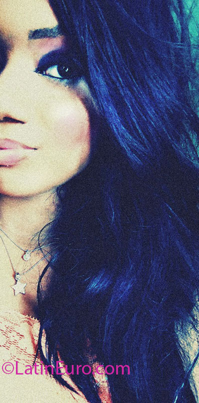 Date this hot Brazil girl Camila from Salvador BR7408