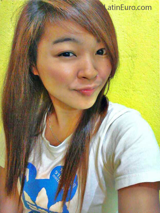 Date this nice looking Philippines girl Hazel from Manila PH544