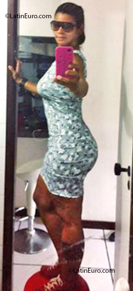 Date this fun Brazil girl Maihira from Salvador BR7490