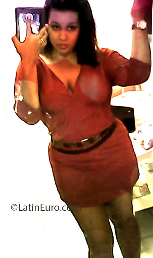 Date this happy Brazil girl Daniela from Cuiaba BR7499