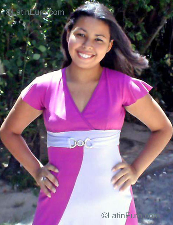 Date this sultry Brazil girl Marils from Recife BR7653