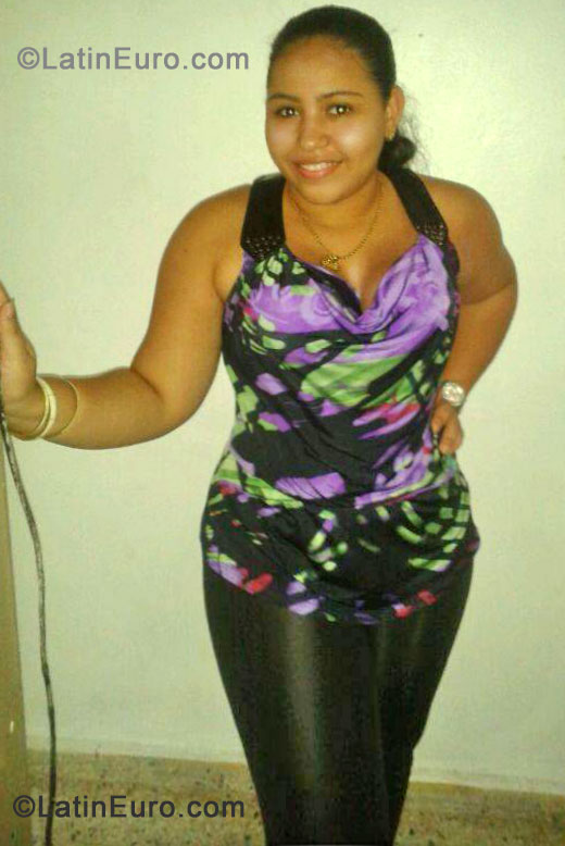 Date this cute Dominican Republic girl Armanda from Bani DO15375