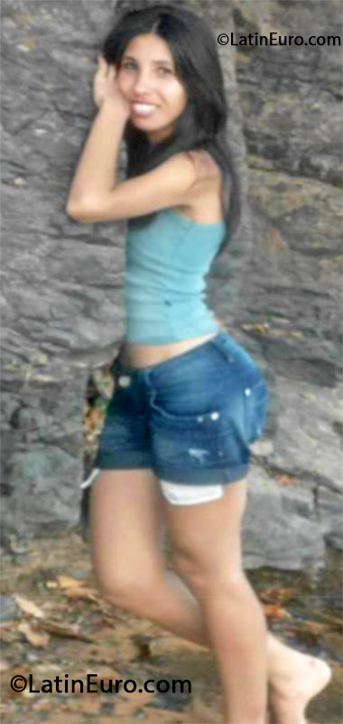 Date this fun Brazil girl Adriana from Goiania BR7795