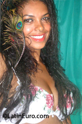 Date this fun Brazil girl Edvania from Recife BR7865