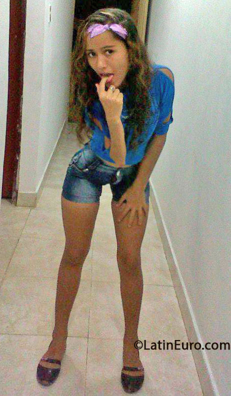 Date this young Colombia girl Eva from Cartagena CO13719