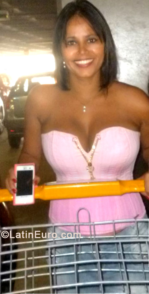 Date this tall Brazil girl Denise from Campinas BR8196