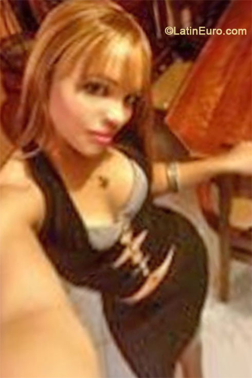Date this cute Dominican Republic girl Jazmin from Santo Domingo DO55744