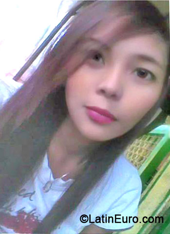 Date this nice looking Philippines girl Aki from Manila PH594