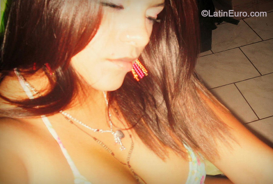 Date this sensual Peru girl Cindy from Lima PE857