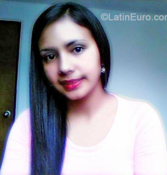 Date this lovely Colombia girl Marlyn from Pamplona CO14544