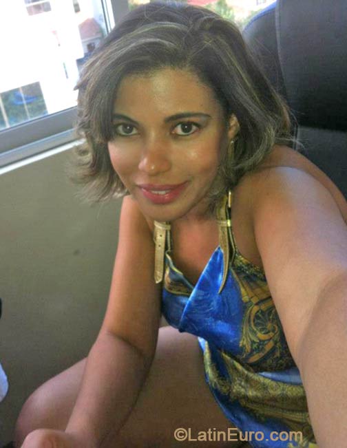 Date this young Brazil girl Renata from Goiania BR8535