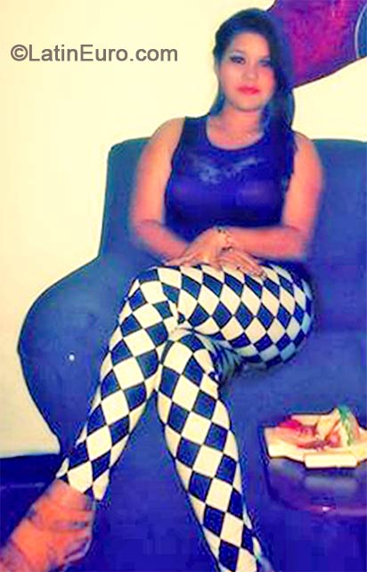 Date this athletic Venezuela girl Aransa from Maracaibo VE154