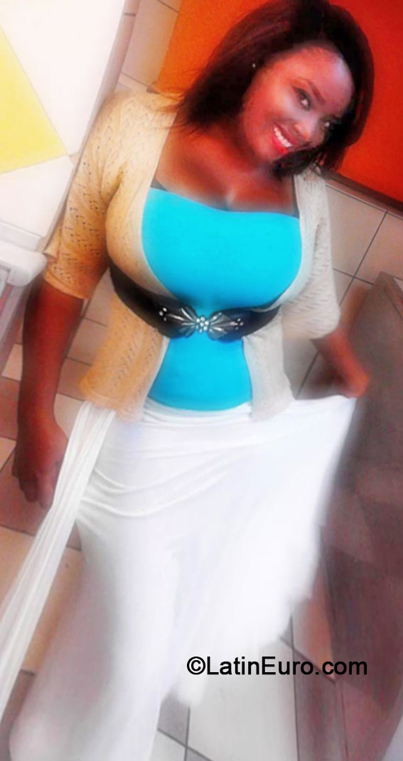 Date this attractive Jamaica girl Chante from Kingston JM1603