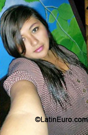 Date this nice looking Peru girl Helen from Lima PE939