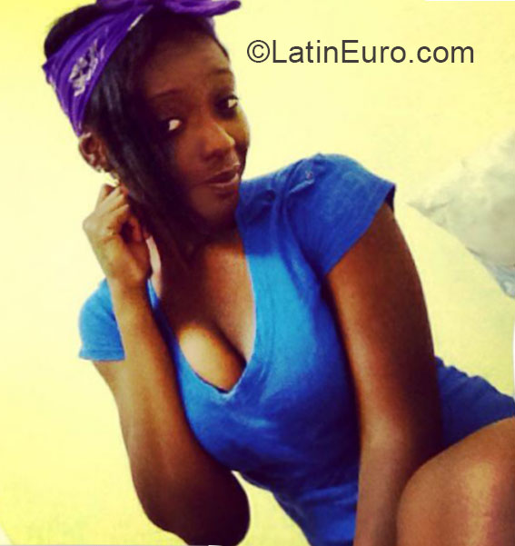Date this hot Jamaica girl Lesa from Kingston JM1627