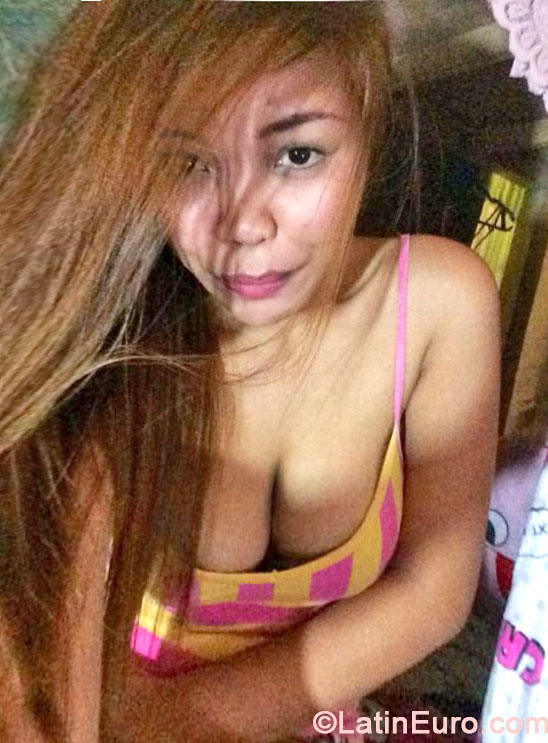 Date this happy Philippines girl Leah from Pagadian City PH634