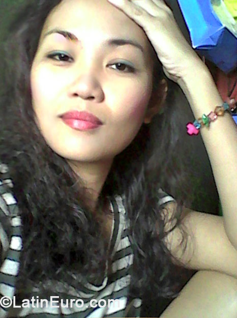 Date this nice looking Philippines girl Mary-ann from Davao City PH643
