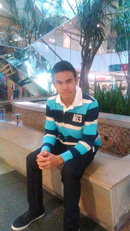 Date this foxy Colombia man Mario Jimnez from medellín CO15298