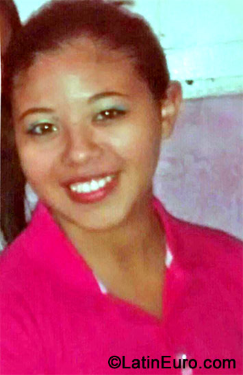 Date this good-looking Brazil girl Ruth from Nata BR8808