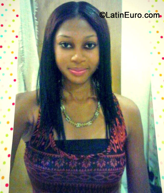 Date this happy Jamaica girl Shanice from Kingston JM1710