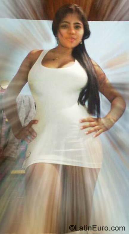 Date this happy Colombia girl Leidys from Tulua CO15601