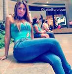charming Colombia girl Andrea from Cali CO15839