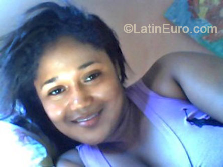 Date this delightful Colombia girl Ana Cristina Di from Cartagena CO15998