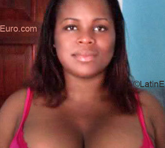 Date this nice looking Jamaica girl Dana from Montego Bay JM1832