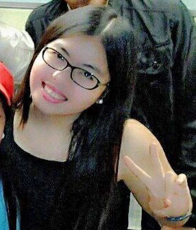 Date this young Philippines girl Julila from Manila PH690