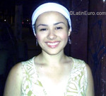 good-looking Brazil girl Danielle from Rio De Janeiro BR9019