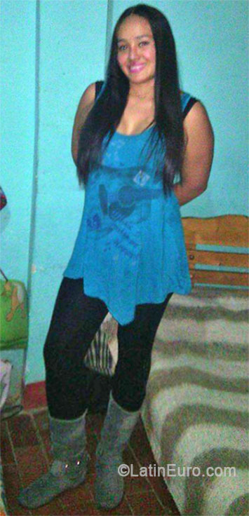 Date this cute Colombia girl Nury from Bogota CO16202