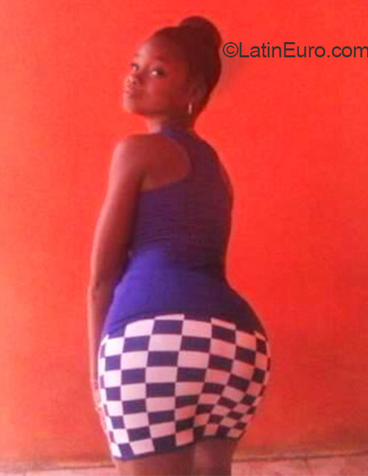 Date this good-looking Jamaica girl Anisha from Kingston JM2149