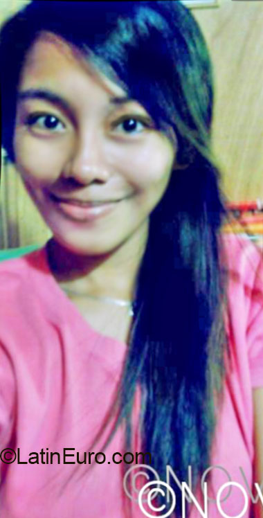 Date this foxy Philippines girl Nova from Digos City PH720