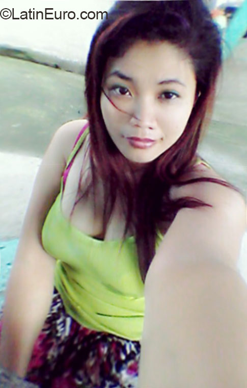 Date this nice looking Philippines girl Lordel from Calamba Laguna PH727