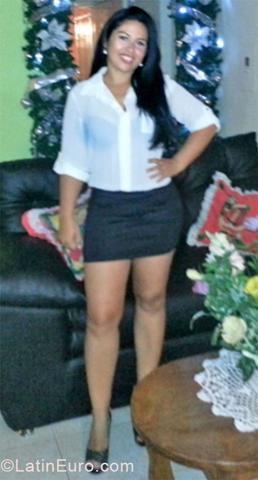 Date this cute Venezuela girl Jackeline from Valencia VE324