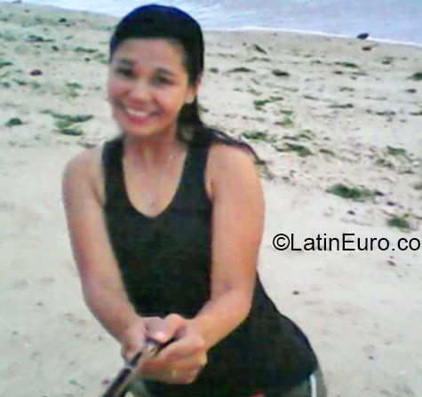 Date this stunning Philippines girl Shiela from Iloilo City PH749